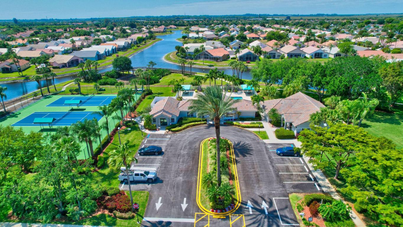 NEWPORT COVE - Residential Lease