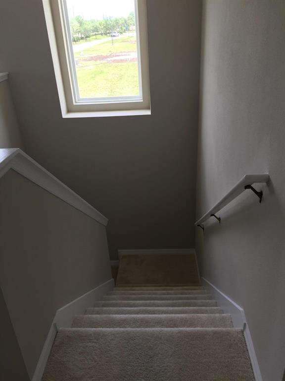 PINE TRACE THIRD REPLAT - Residential Lease