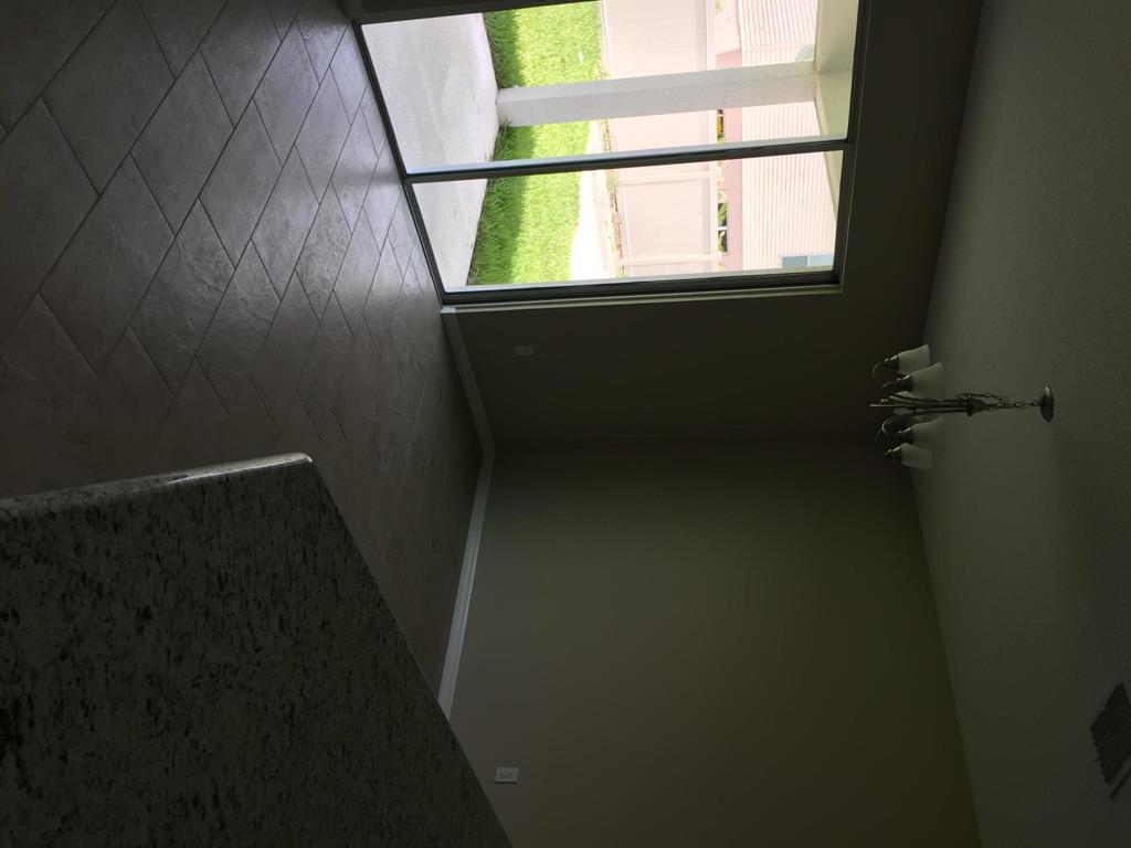 PINE TRACE THIRD REPLAT - Residential Lease