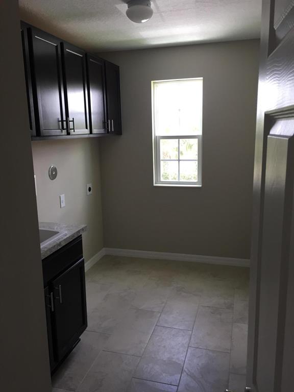 PINE TRACE THIRD REPLAT - Residential Lease