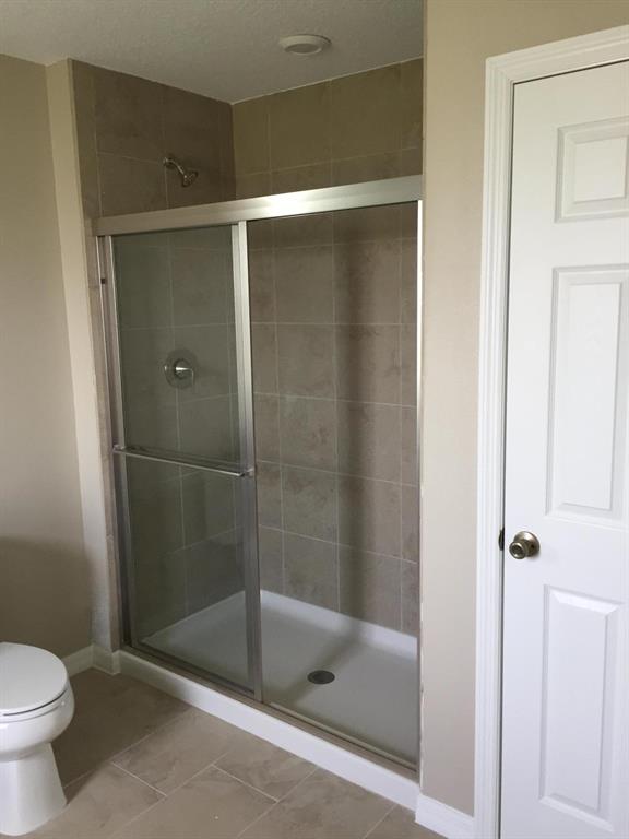 PINE TRACE THIRD REPLAT - Residential Lease