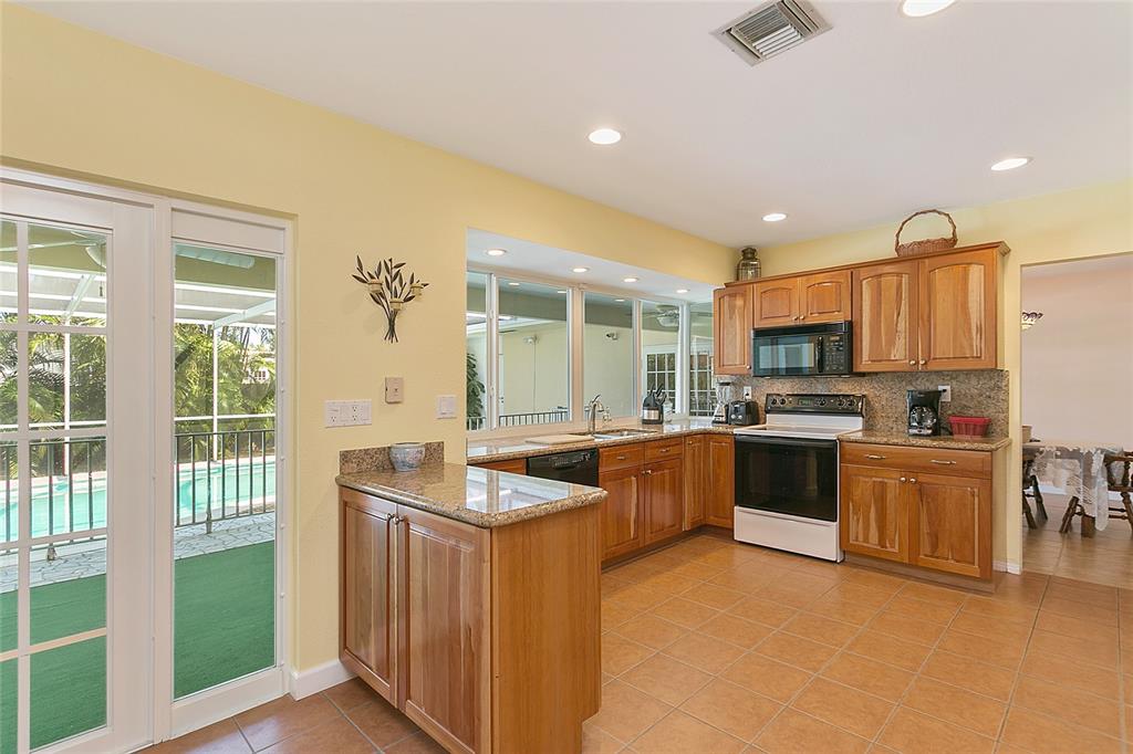 Hollywood Golf Estates Se - Residential