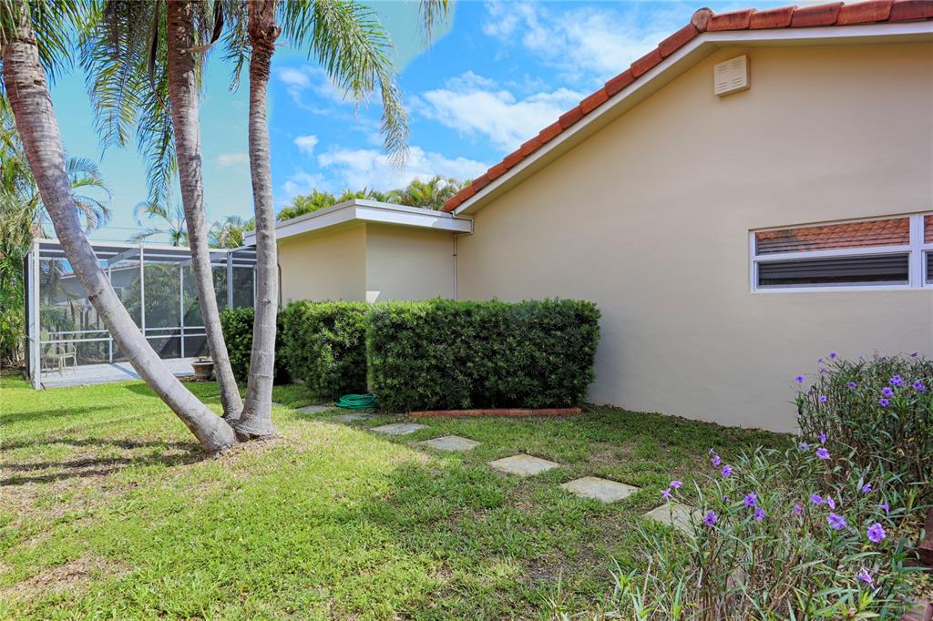 Hollywood Golf Estates Se - Residential