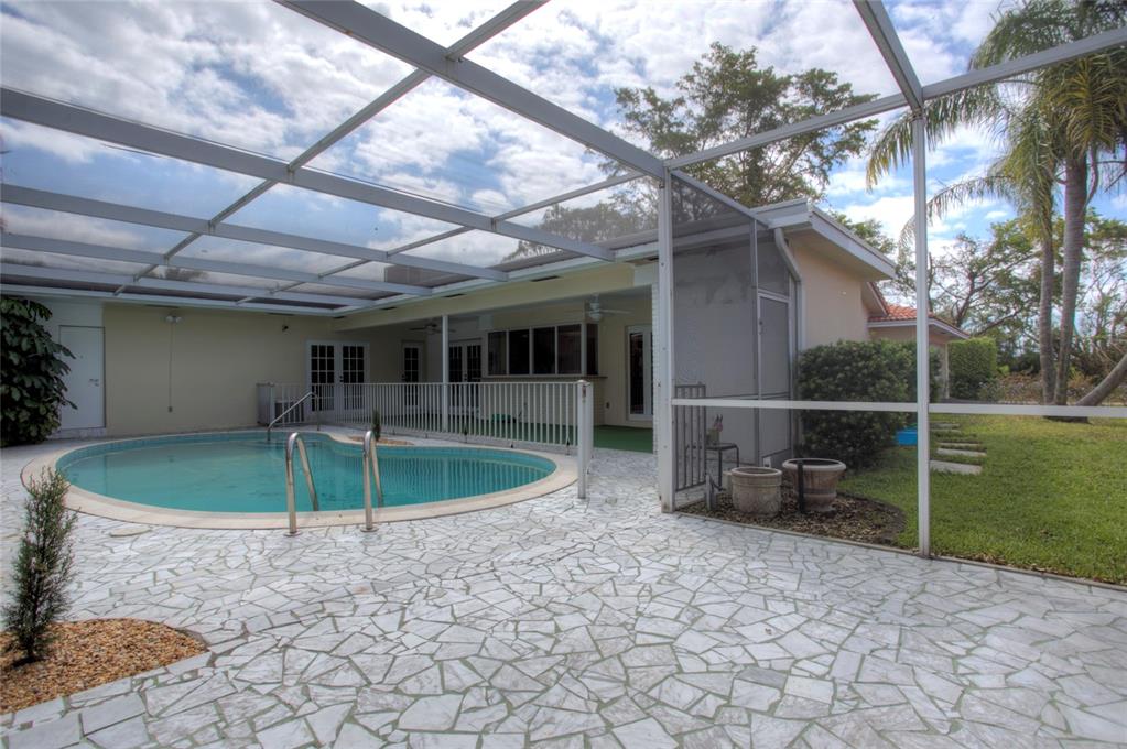 Hollywood Golf Estates Se - Residential