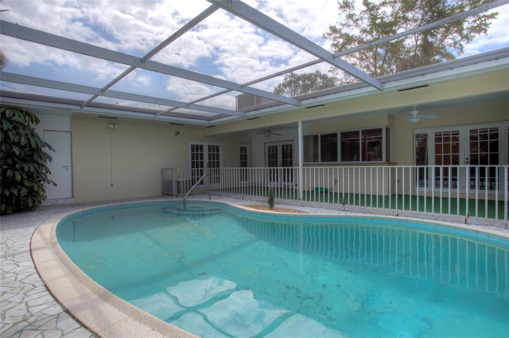 Hollywood Golf Estates Se - Residential