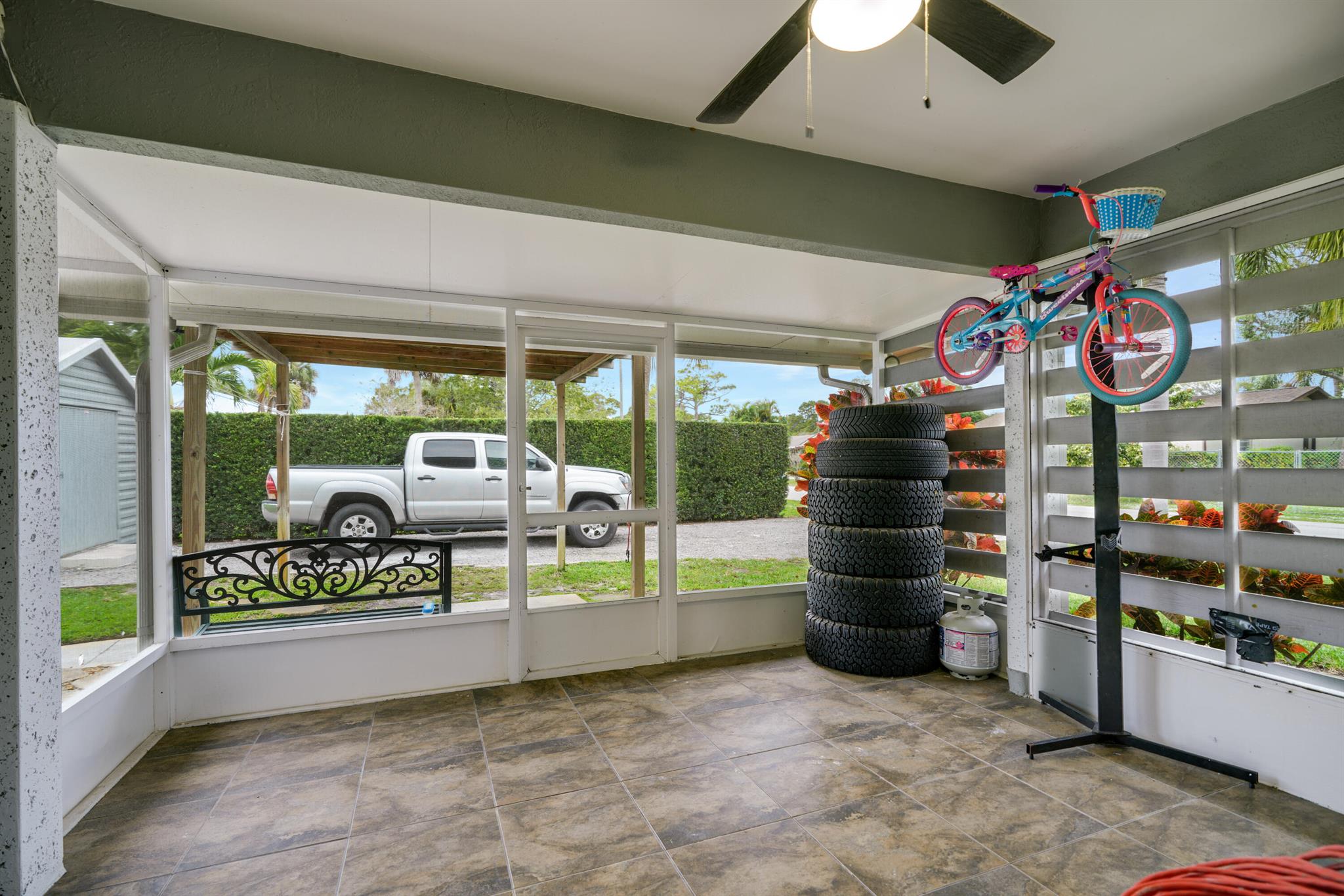 MARAVILLA ESTATES - Residential