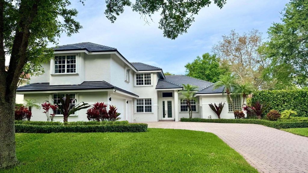 Photo of 138 Victorian Lane, Jupiter, FL 33458 (MLS # R11112661)