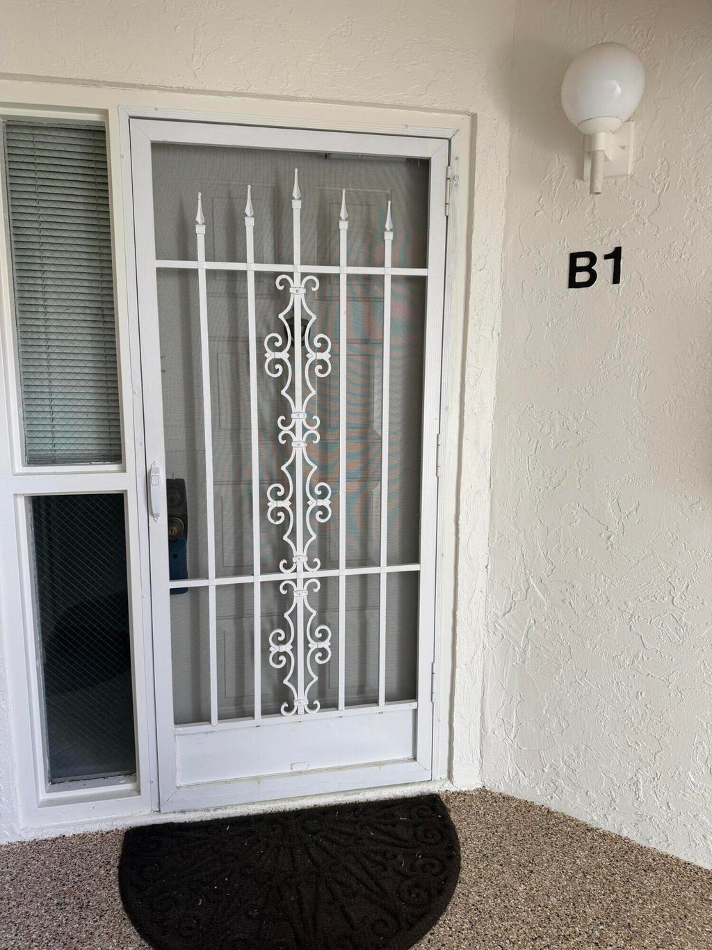 Photo of 104 HALF MOON Circle #B1, Hypoluxo, FL 33462 (MLS # B26094969)