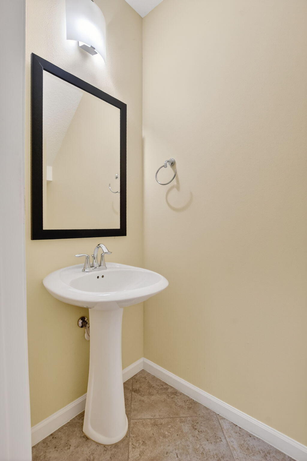 Centra BLUE LAKE TOWNHOMES - Residential