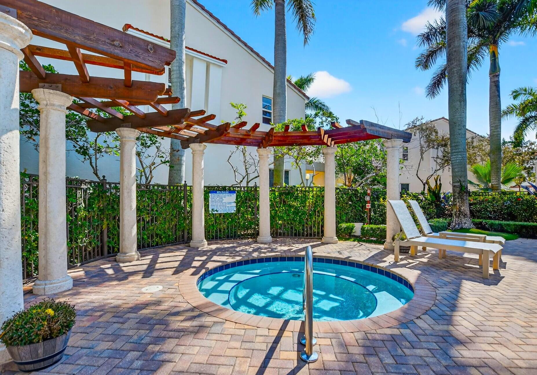 Centra BLUE LAKE TOWNHOMES - Residential