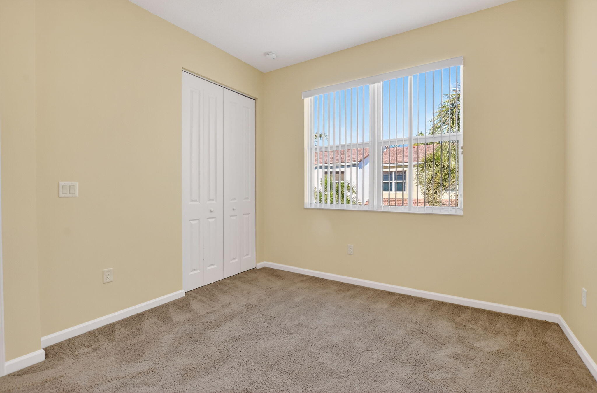 Centra BLUE LAKE TOWNHOMES - Residential