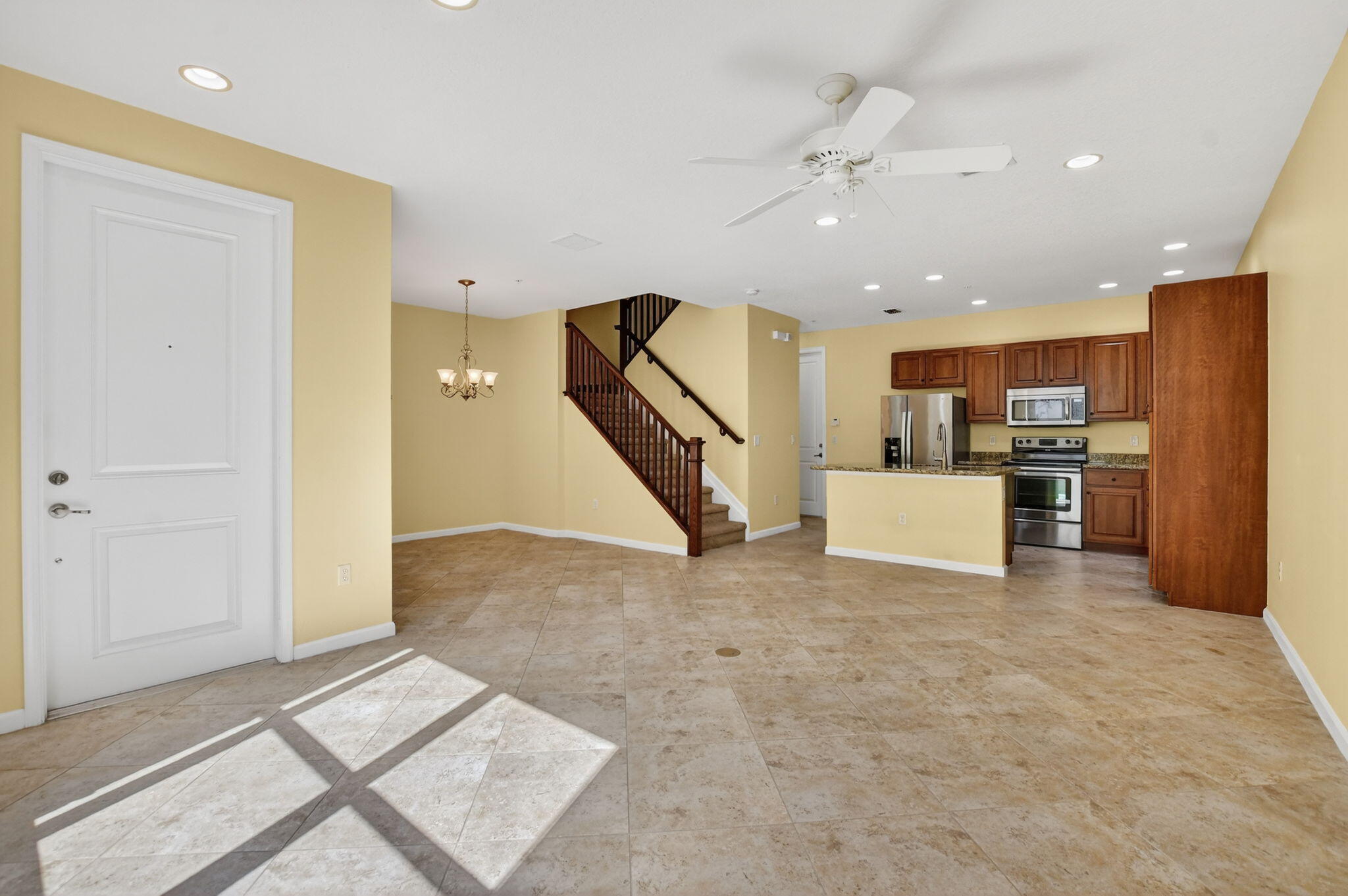 Centra BLUE LAKE TOWNHOMES - Residential