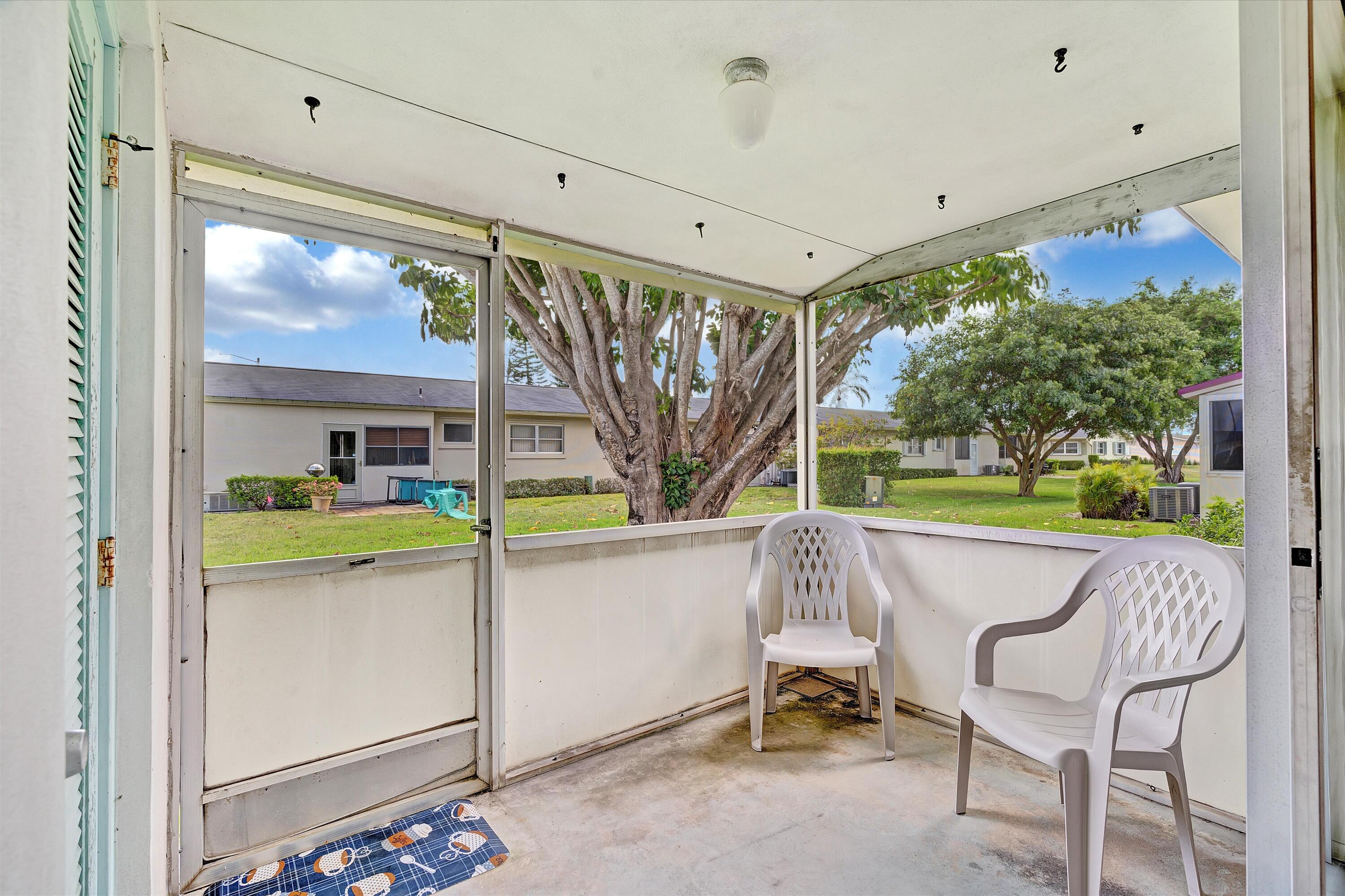 CRESTHAVEN VILLAS NO 12 COND DECL IN - Residential