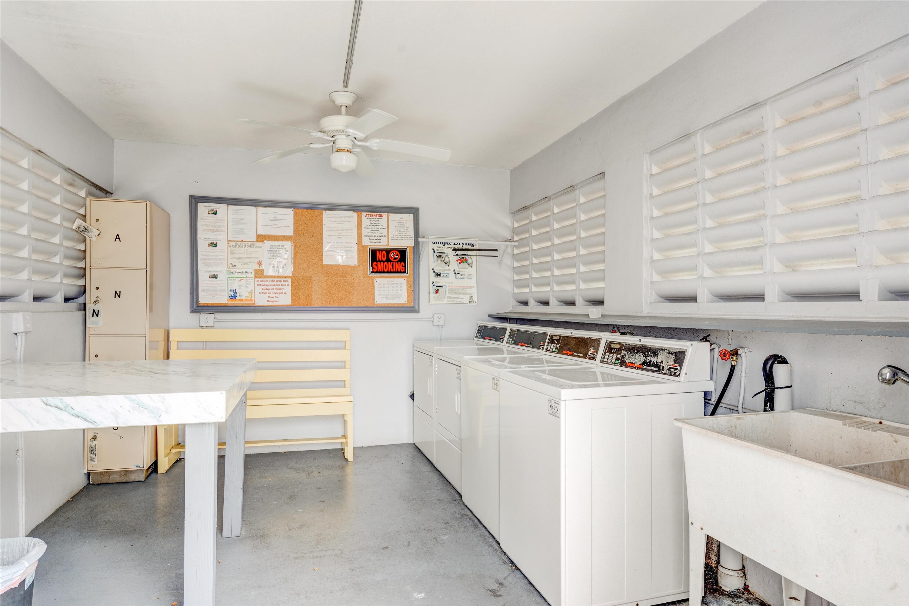 CRESTHAVEN VILLAS NO 12 COND DECL IN - Residential