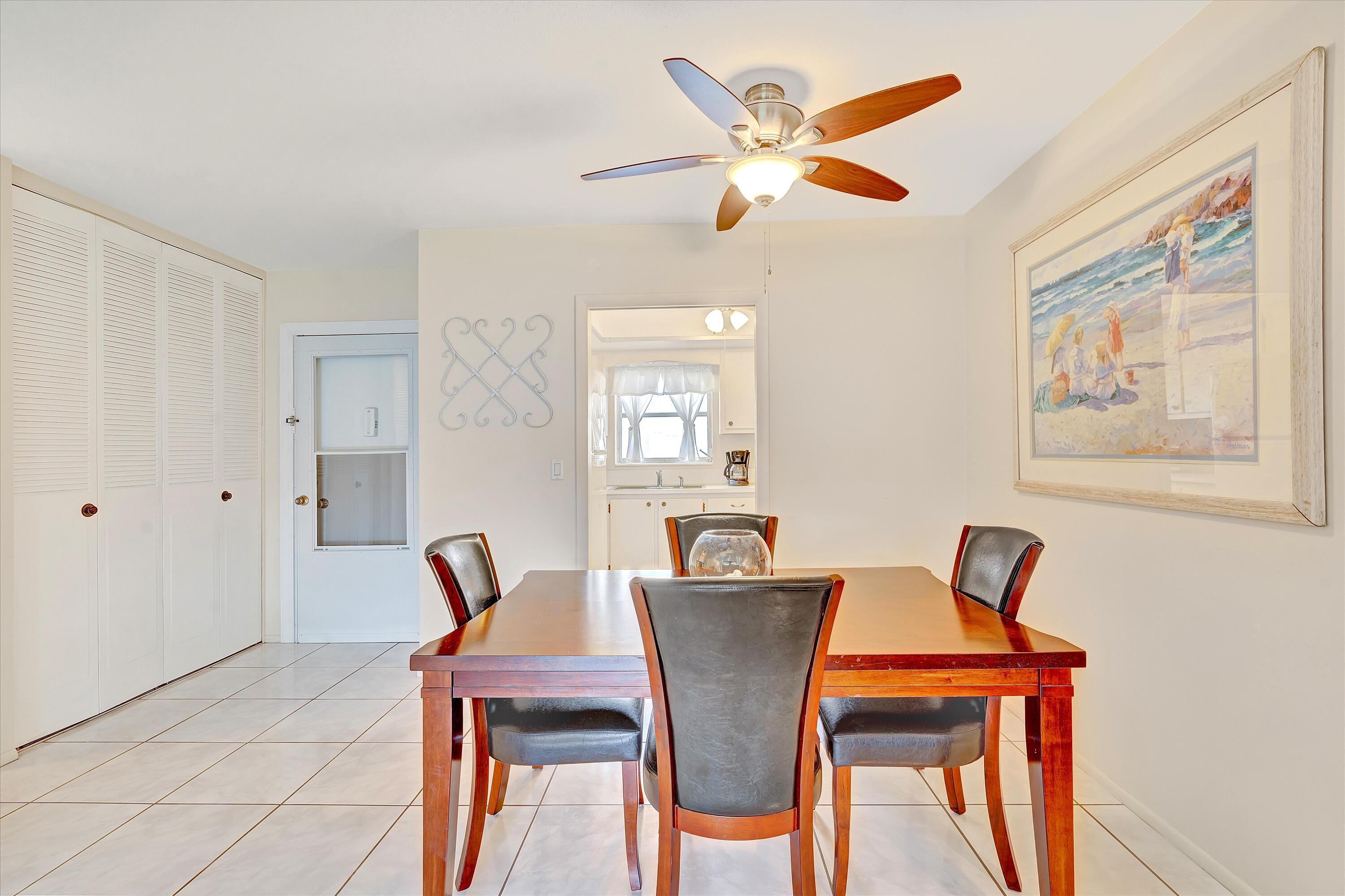 CRESTHAVEN VILLAS NO 12 COND DECL IN - Residential