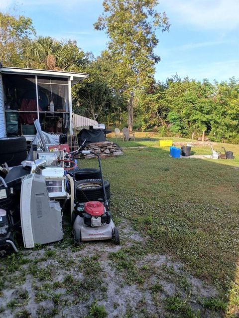 A home in Okeechobee