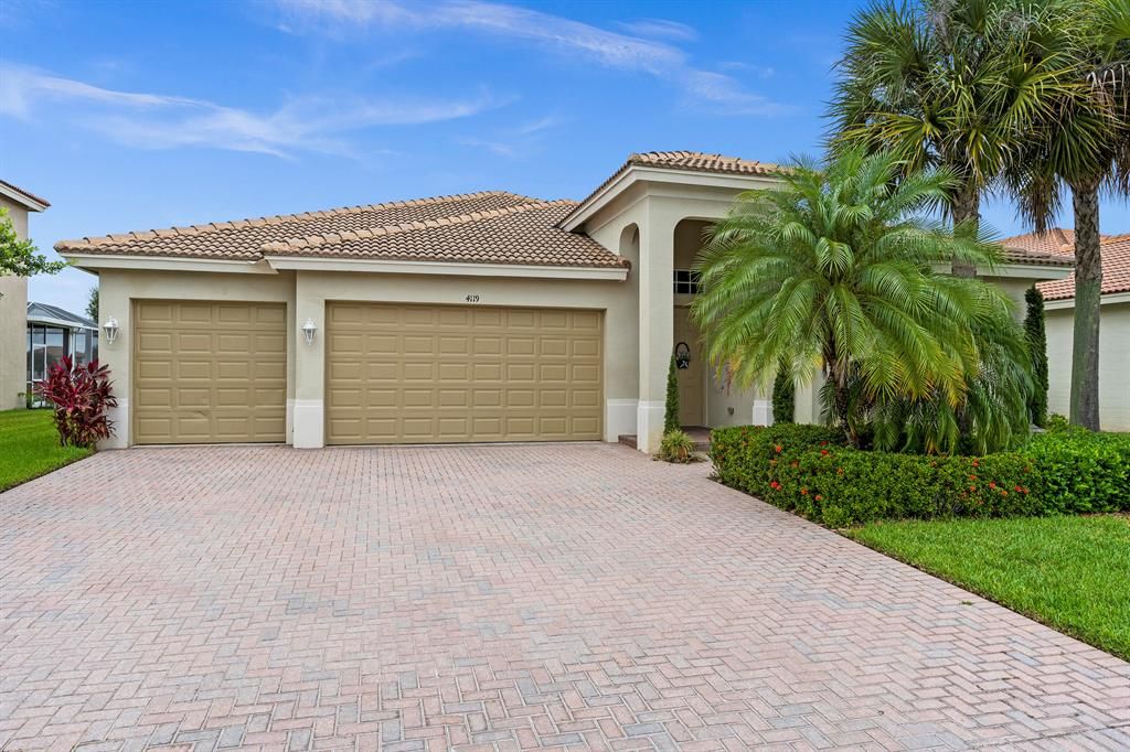 Photo of 4119 Worlington Terrace, Fort Pierce, FL 34947 (MLS # R10737116)