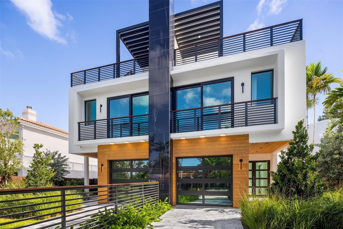 1621 E Broward Boulevard