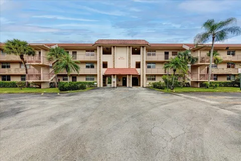 3900 NW 76th Avenue Unit 214, Sunrise, FL MLS: R11075221