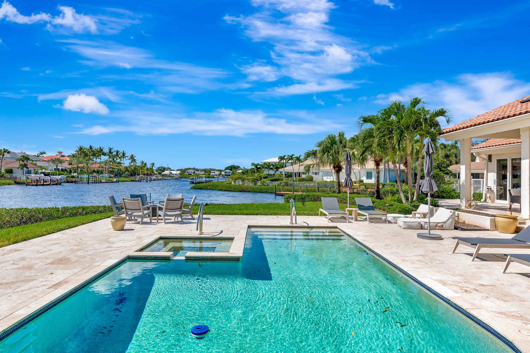 Admirals Cove - Residential