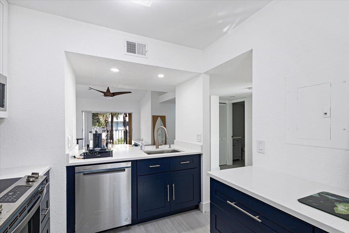 1105 Lake Shore Drive 202