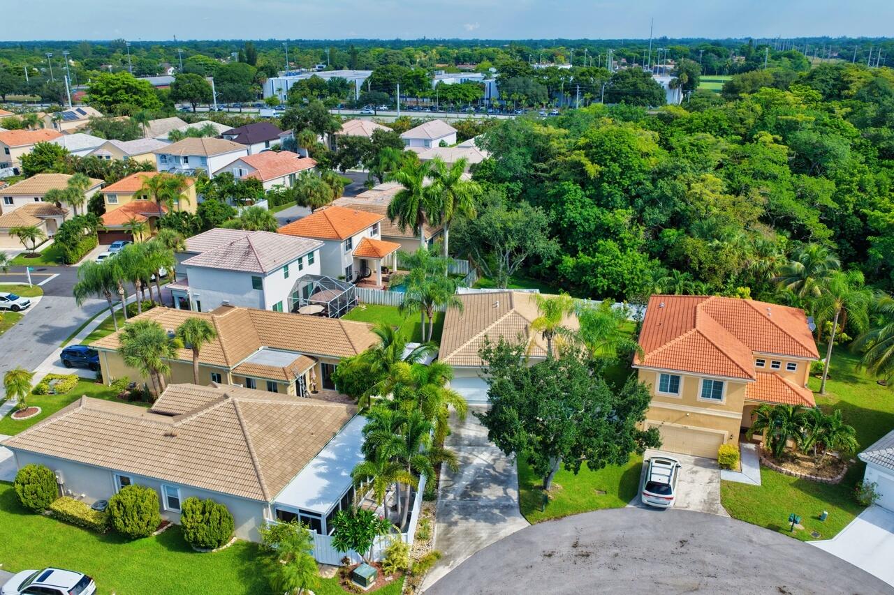6817 NW 32ND Court