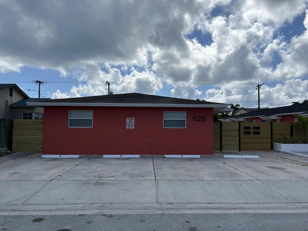 Photo of 628 N M Street #1, Lake Worth Beach, FL 33460 (MLS # R11169325)