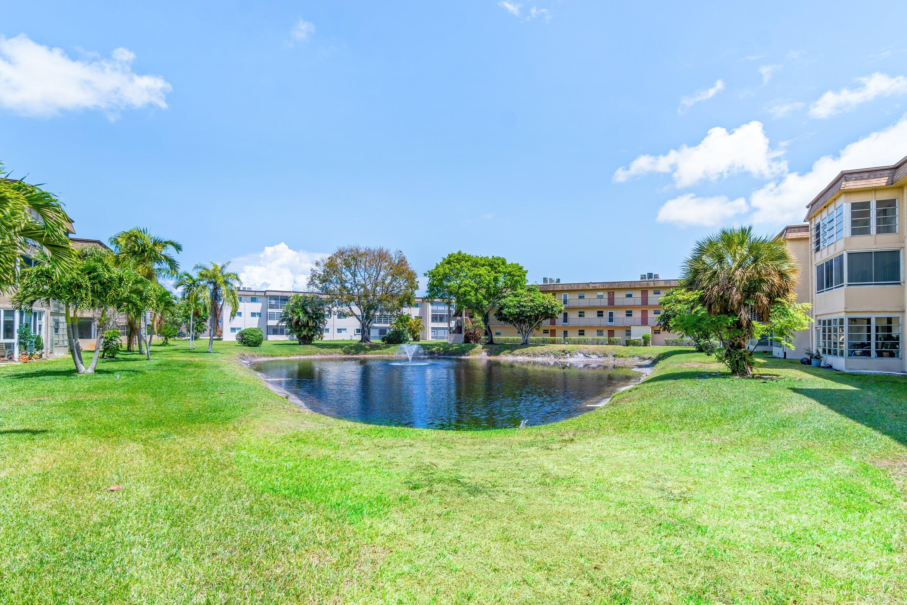 LAKESIDE VILLAGE CONDO 10 - Residential