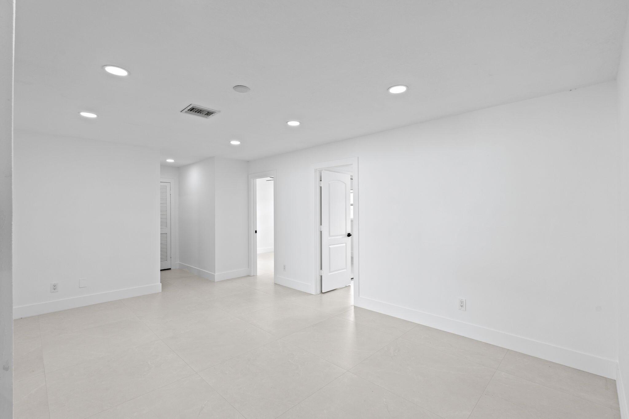 LA MANCHA THREE PB 30 P60 - Residential