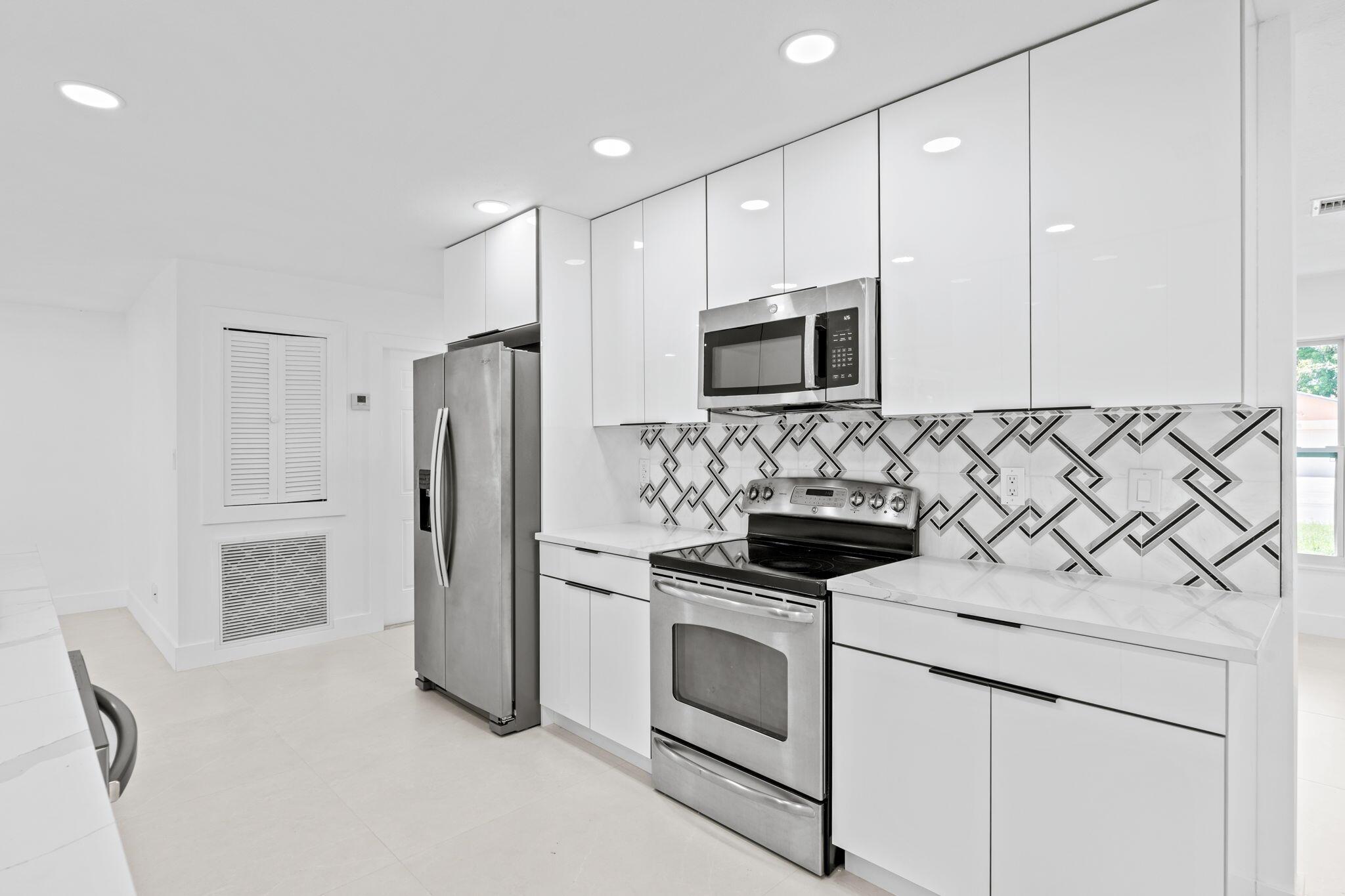 LA MANCHA THREE PB 30 P60 - Residential