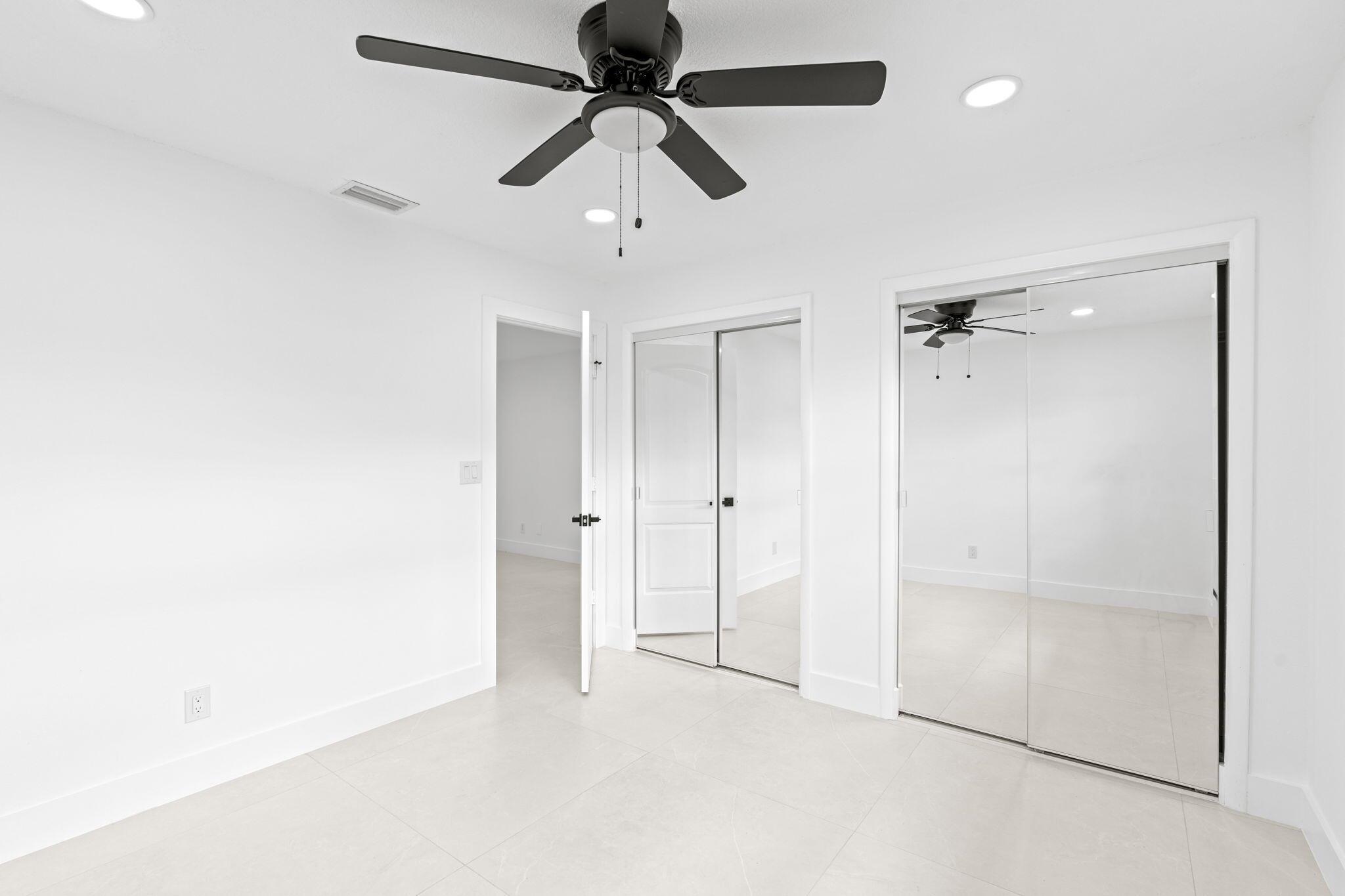 LA MANCHA THREE PB 30 P60 - Residential