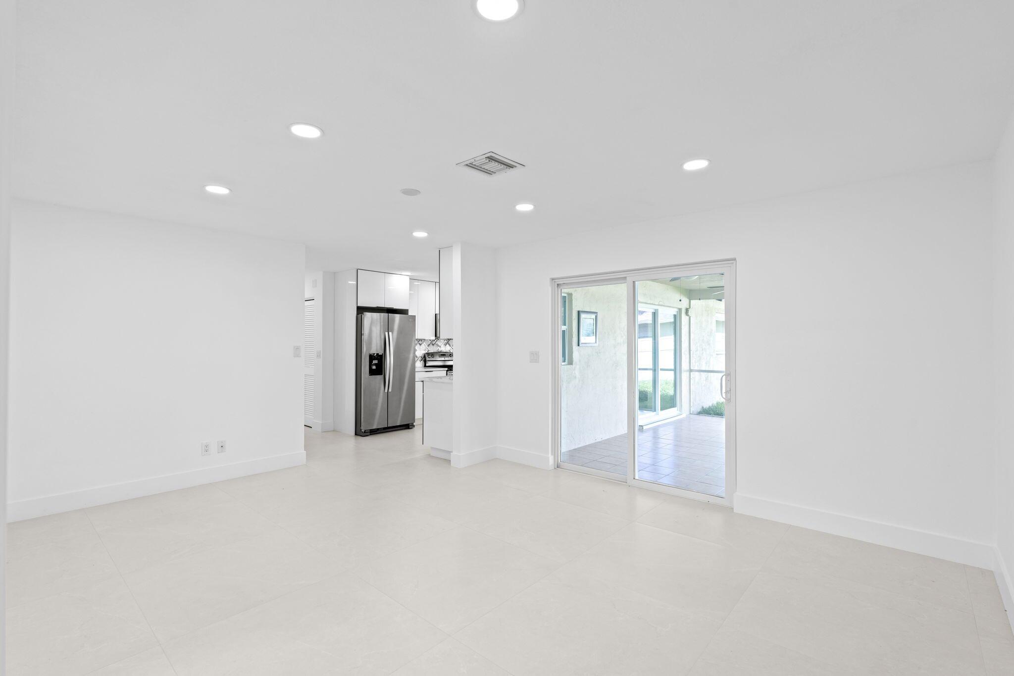 LA MANCHA THREE PB 30 P60 - Residential