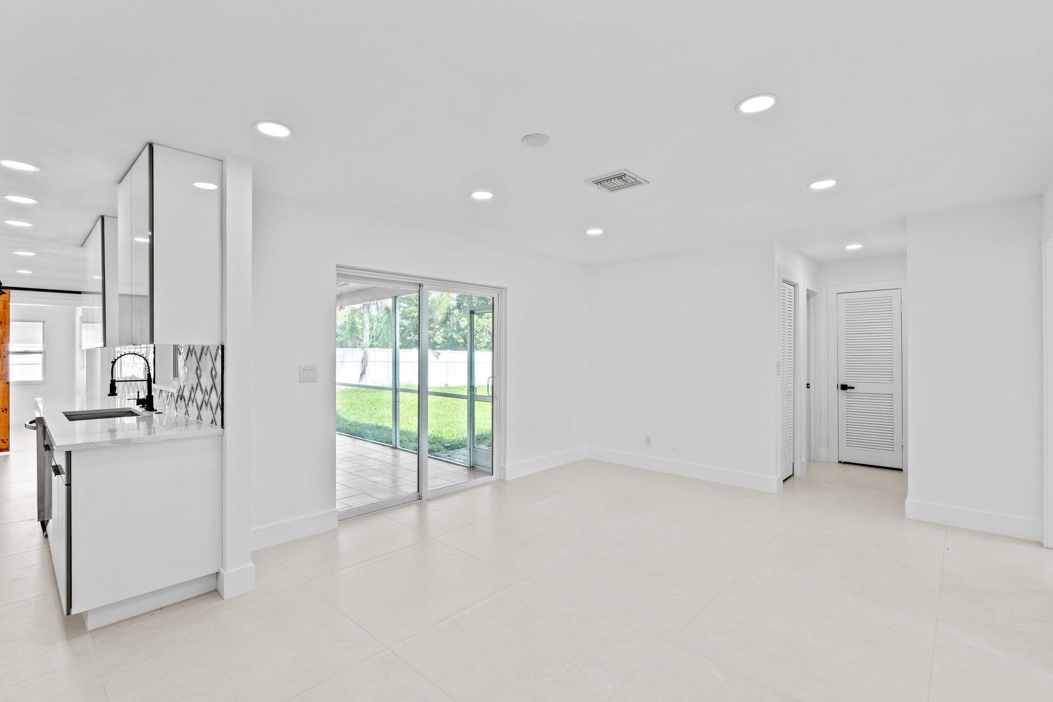LA MANCHA THREE PB 30 P60 - Residential