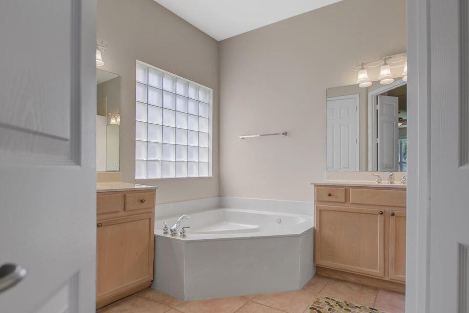 ABERDEEN 26 - Residential Lease