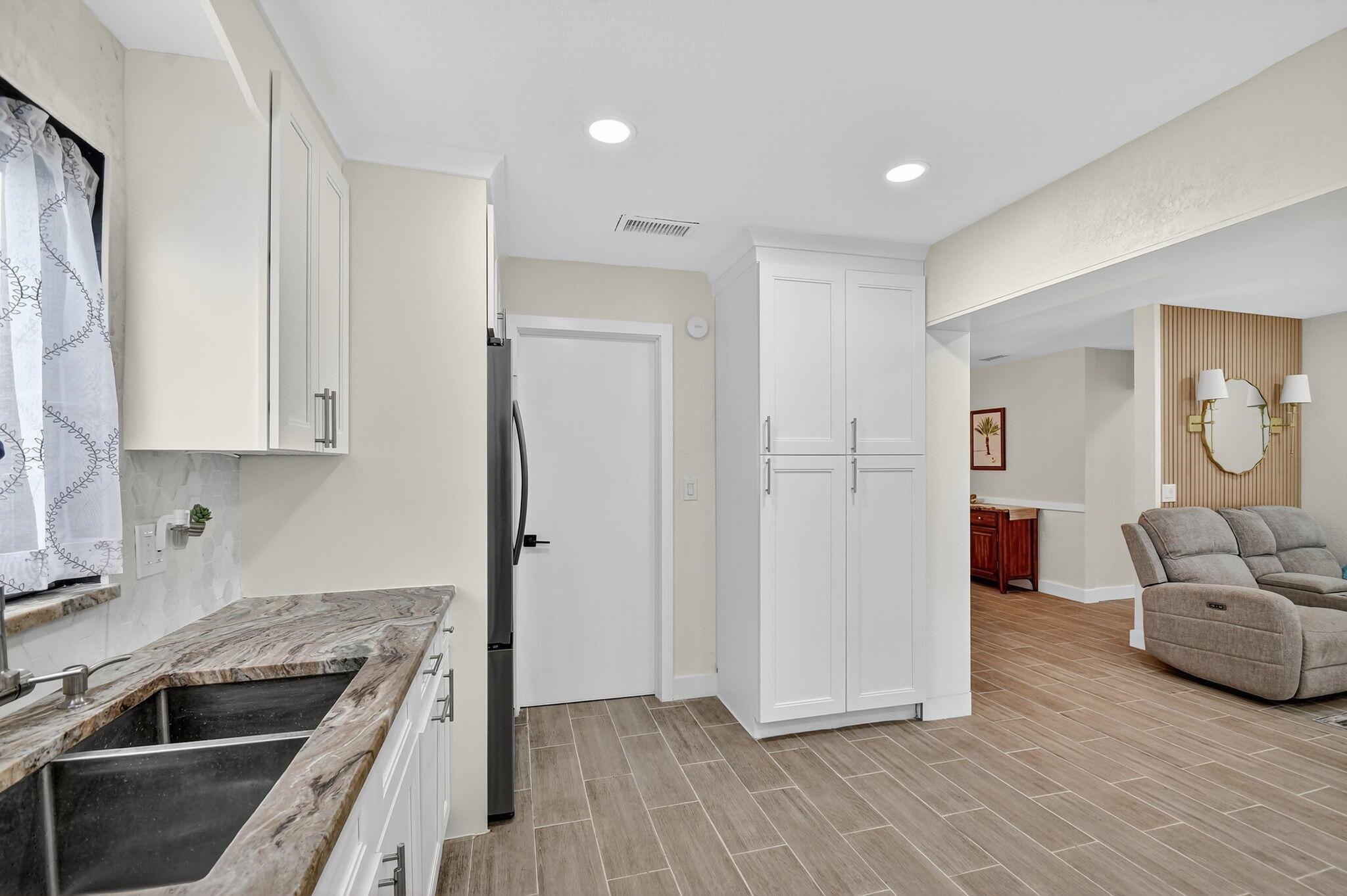 LAKEVIEW RIDGE - Residential Lease