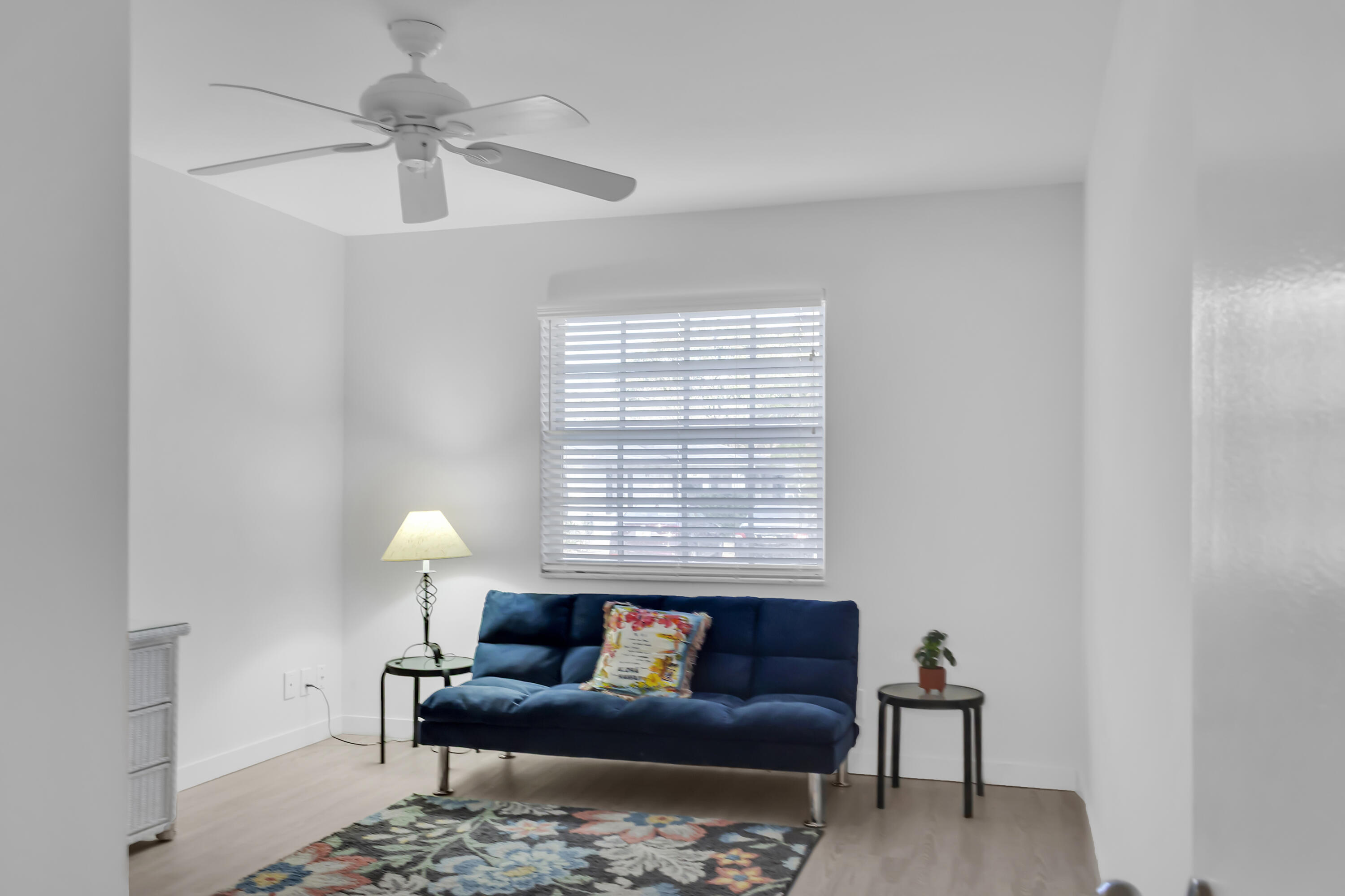 LIMETREE CONDO - Residential