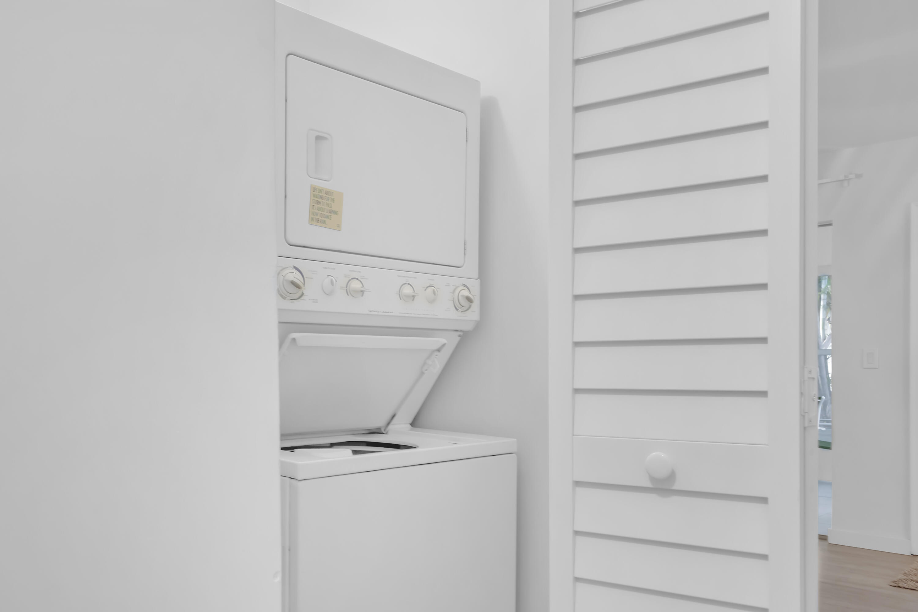 LIMETREE CONDO - Residential