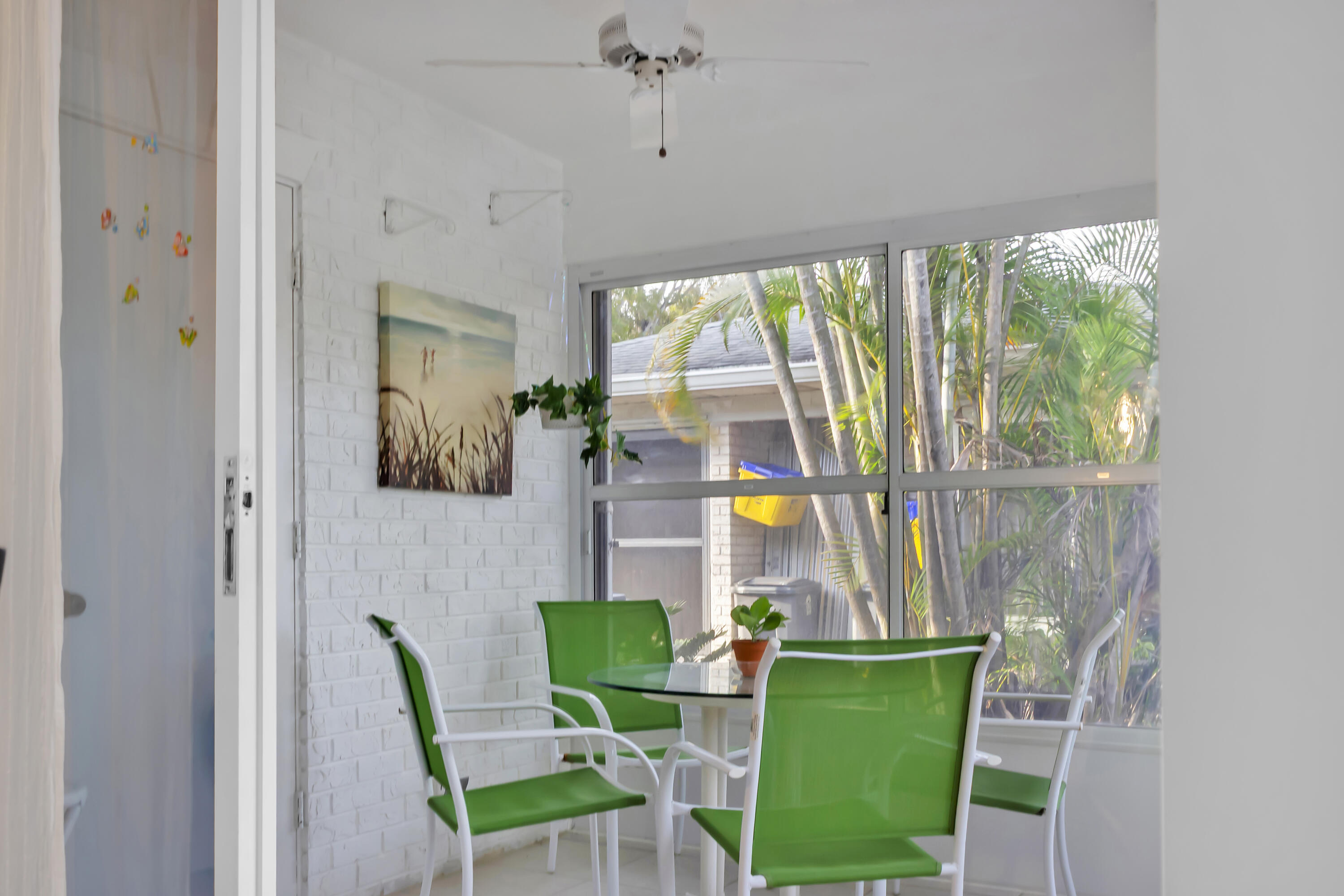 LIMETREE CONDO - Residential