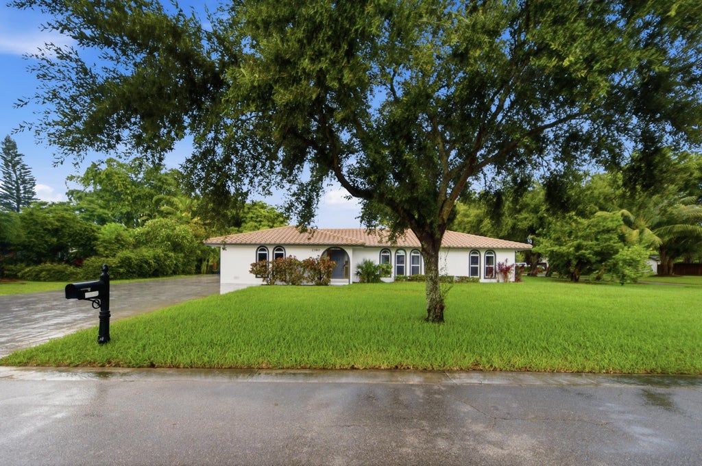 Photo of 2380 NW 107TH Avenue, Coral Springs, FL 33065 (MLS # B26072596)