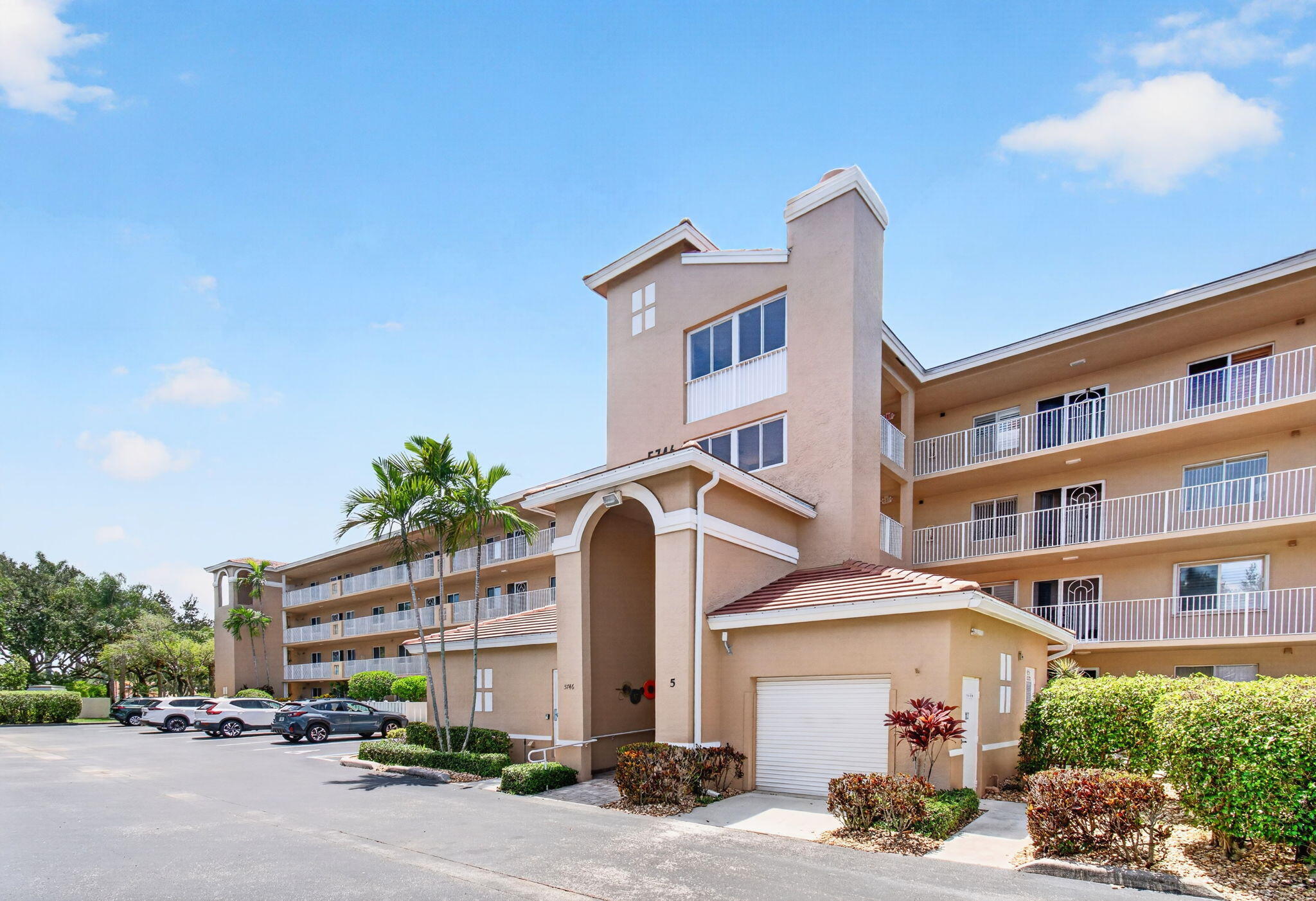 5746 CRYSTAL SHORES Drive 303