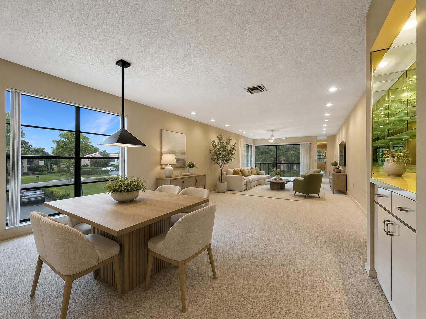 9285 Vista Del Lago 36b