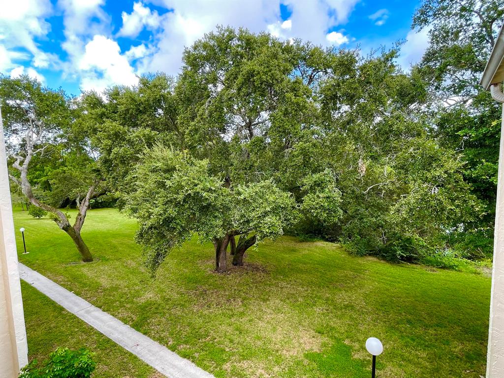 SPANISH OAKS CONDO - Residential Lease