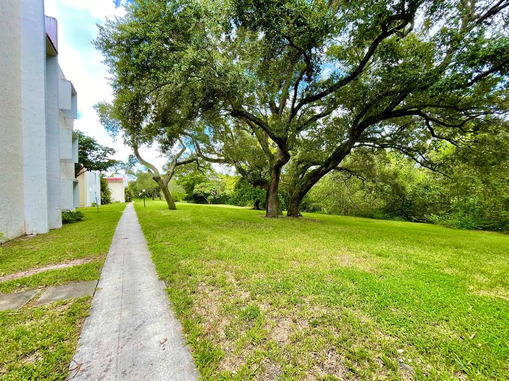 SPANISH OAKS CONDO - Residential Lease