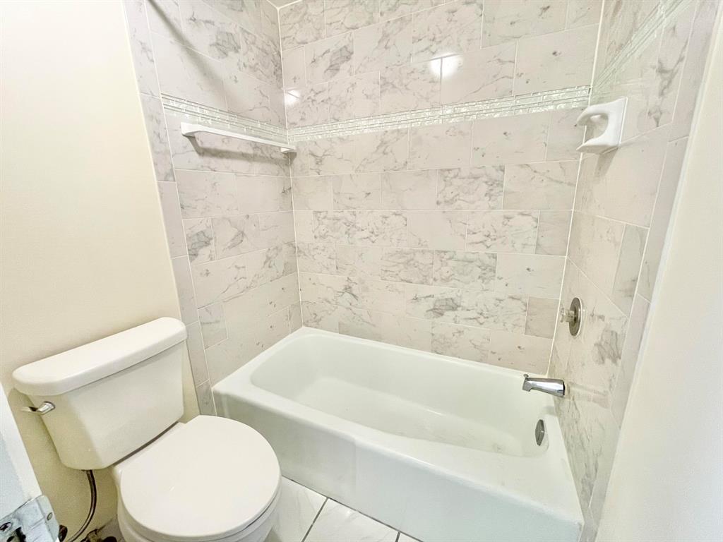 SPANISH OAKS CONDO - Residential Lease