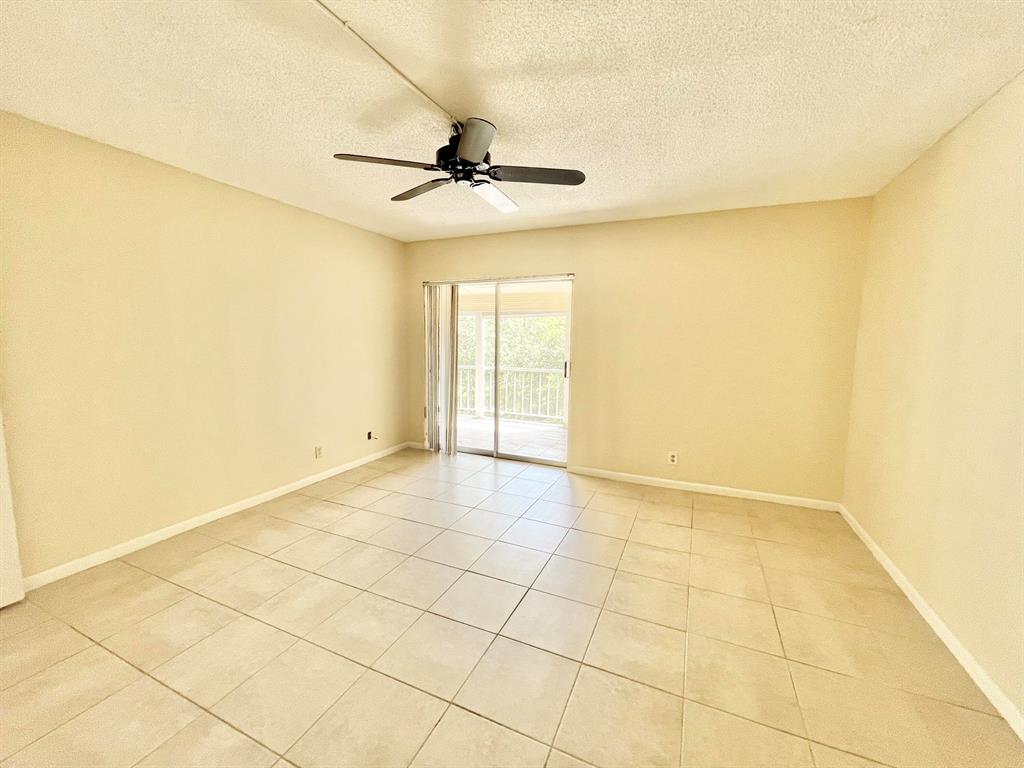 SPANISH OAKS CONDO - Residential Lease