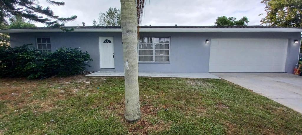 Photo of 844 SE Festivo Court, Port Saint Lucie, FL 34983 (MLS # F10407379)
