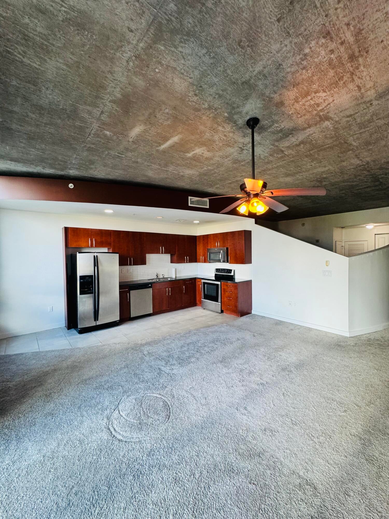 300 S AUSTRALIAN Avenue 702