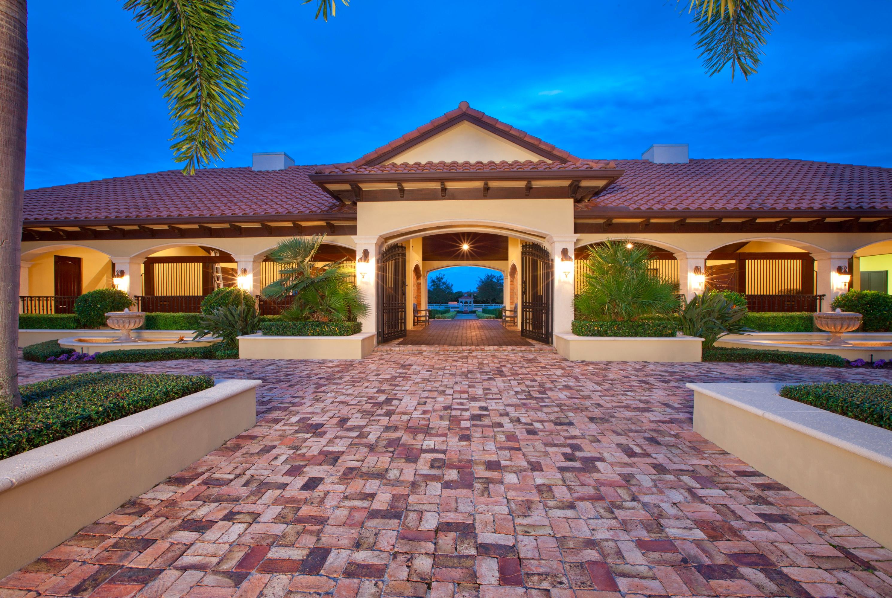 PALM BEACH POINT - Residential