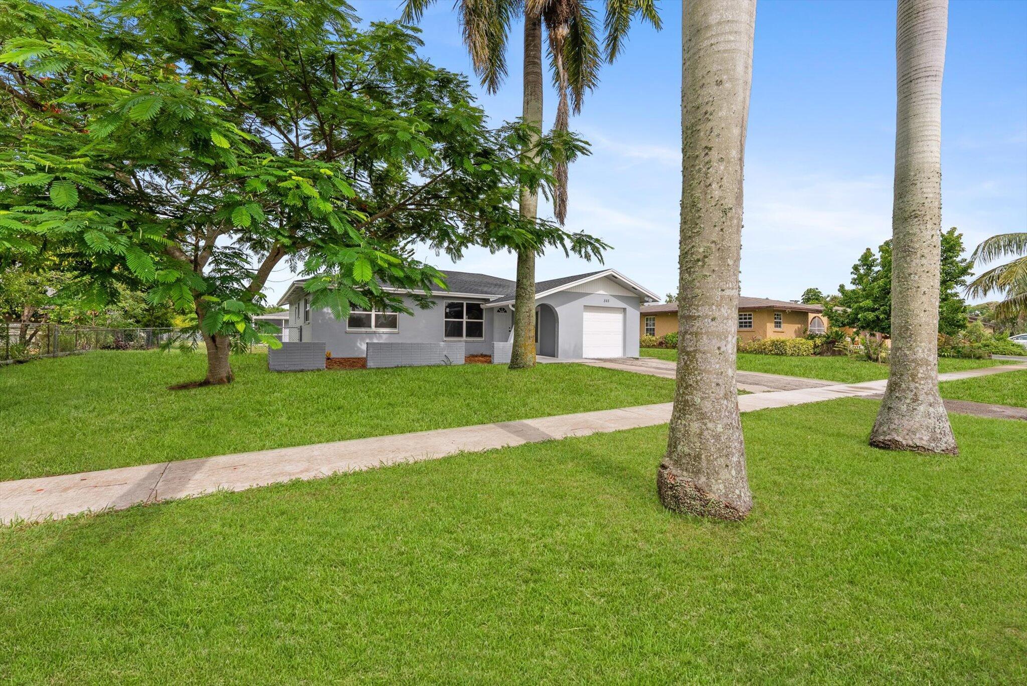 848 Azalea Drive