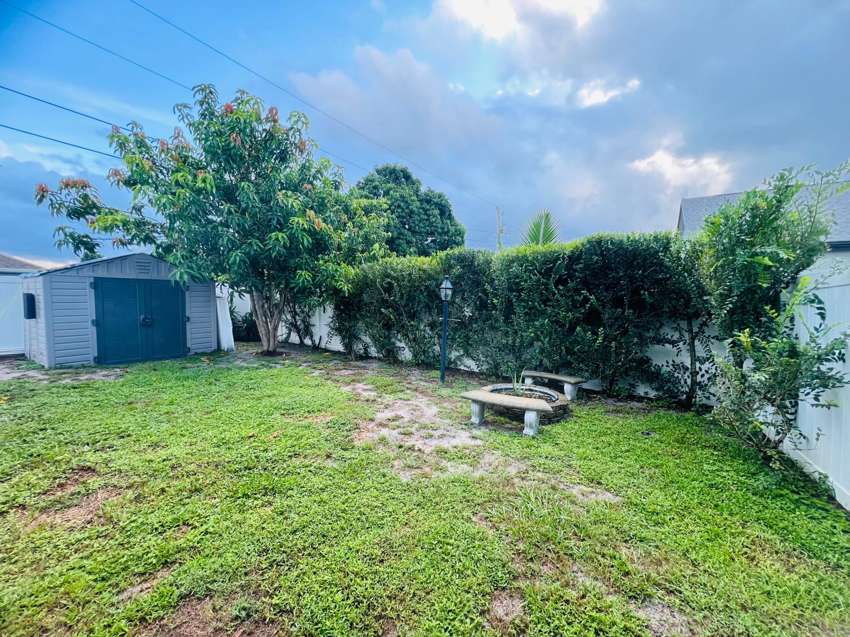 PORT ST LUCIE SECTION 21 - Residential